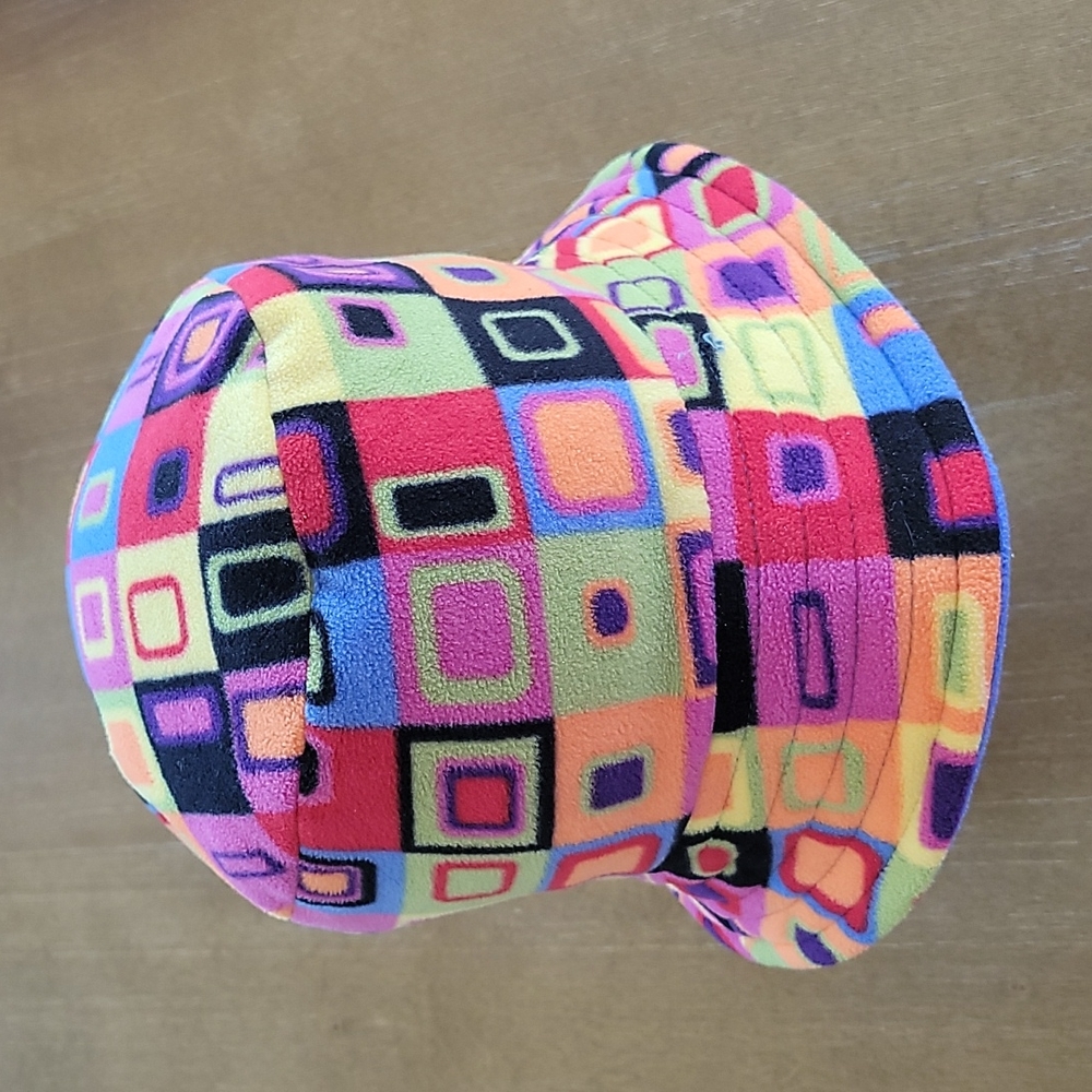FLEECE COLORFUL REVERSEABL BUCKET HAT